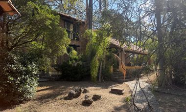 EXCLUSVA CASA CAMPESTRE EN VENTA EN FRACCIONAMIENTO LA HERRADURA, ZAPOPAN.