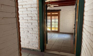 EXCLUSVA CASA CAMPESTRE EN VENTA EN FRACCIONAMIENTO LA HERRADURA, ZAPOPAN.