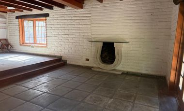 EXCLUSVA CASA CAMPESTRE EN VENTA EN FRACCIONAMIENTO LA HERRADURA, ZAPOPAN.