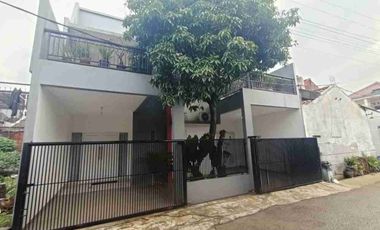 Rumah Dua Lantai Siap Huni Luas di Pekayon Dekat Galaxy Bekasi