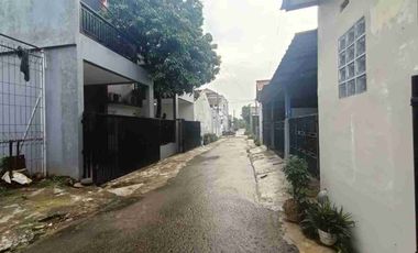 Rumah Dua Lantai Siap Huni Luas di Pekayon Dekat Galaxy Bekasi