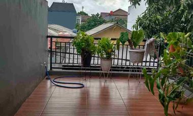 Rumah Dua Lantai Siap Huni Luas di Pekayon Dekat Galaxy Bekasi