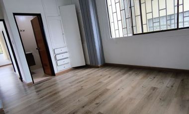VENTA DE AMPLIO APARTAMENTO EN ZONA PROFESIONALES NORTE DE ARMENIA