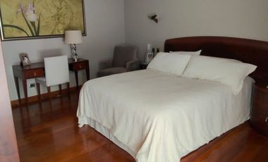 Terraza triple + vista parque + volumen tipo casa + exclusividad real.