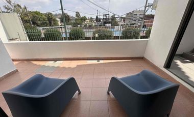 Oficina equipada/Clientes con buen gusto. Magnífica residencia de lujo, 6 estacionamientos/amplio jardín y garaje, pisos de madera,  ideal para casa h