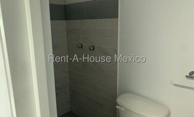 Departamento Tipo Estudio en Renta en Progreso Tizapán a una Cuadra de Plaza Loreto #26-1872 AVC