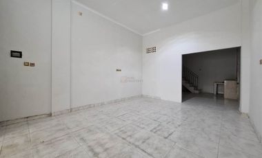 Selesai Renovasi & Siap Huni, Disewakan Ruko 3 Lantai Unfurnish Di Pinggir Jalan Utama Jln Indraloka Raya Jelambar Grogol Petamburan Jakarta Barat