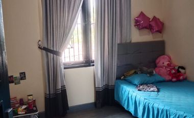 Dijual rumah area bebas banjir asri nyaman di Harapan Indah 2 Cluster Heliconia Bekasi
