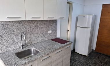 VENTA DEPTO EN MIRAFLORES: 89.25 M2, 2 HBITAC, 1 BAÑO, C/B SERV, VISTA A CALLE, $ 162,000