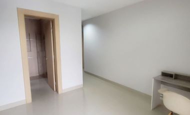 Casa de lujo en alquiler en La Laguna Samborondón – 4D - vista al lago, piscina y muelle