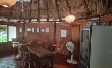 Ecolodge en Venta en Palomino, 100 metros de frente de playa, Colombia