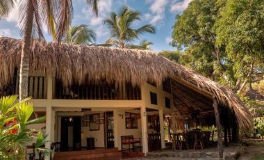 Ecolodge en Venta en Palomino, 100 metros de frente de playa, Colombia