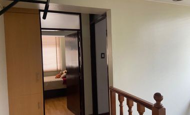 VENTA DE  DUPLEX  EN ESQUINA (1ER PISO - 2DO PISO MÁS COCHERA) – URB LA CALERA-SURQUILLO