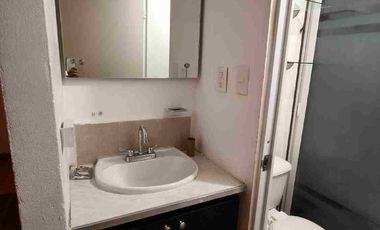 DEPARTAMENTO SEMIAMUEBLADO O SIN MUEBLES  EN RENTA – HÉROES DE LEÓN (PRIMER PISO) - Cerca del Hospital Regional de Alta Especialidad del Bajío, Cerca de la Universidad de Guanajuato