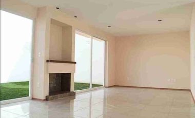 Se renta casa amplia en zona de Lázaro Cárdenas, Metepec, Estado de México