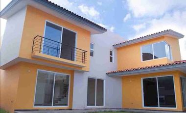 Se renta casa amplia en zona de Lázaro Cárdenas, Metepec, Estado de México