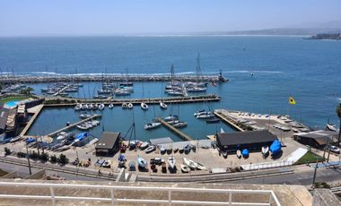 VENTA DEPTO. 4D 3B en Primera Línea con Vista al Mar | Higuerillas