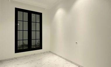 Dijual Rumah Brand New American Classic 2 Lantai di Sektor 5 Bintaro AF-16834