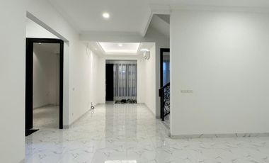 Dijual Rumah Brand New American Classic 2 Lantai di Sektor 5 Bintaro AF-16834