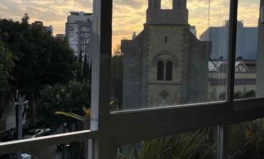 Oficina amueblada a 2 cuadras de Reforma-Insurgentes/Despacho-Consultorio/ No pague rentas con mantenimientos altos en corporativos.