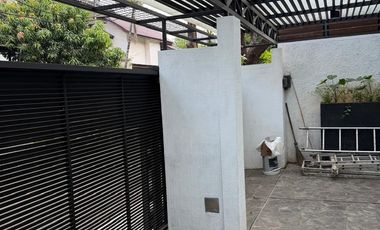 Disewakan Rumah 2 Lantai Di Pondok Indah Lokasi Strategis