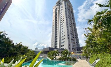 Extraordinario apartamento en Monaco con 162 m2 en primer piso con 3 alcobas y dos parqueaderos. Pinares. Pereira.