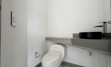 Extraordinario apartamento en Monaco con 162 m2 en primer piso con 3 alcobas y dos parqueaderos. Pinares. Pereira.