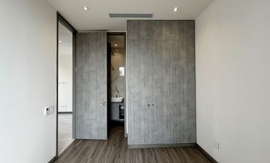 Extraordinario apartamento en Monaco con 162 m2 en primer piso con 3 alcobas y dos parqueaderos. Pinares. Pereira.