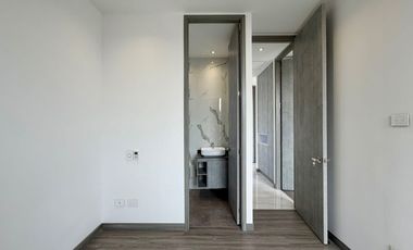 Extraordinario apartamento en Monaco con 162 m2 en primer piso con 3 alcobas y dos parqueaderos. Pinares. Pereira.