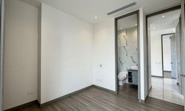 Extraordinario apartamento en Monaco con 162 m2 en primer piso con 3 alcobas y dos parqueaderos. Pinares. Pereira.