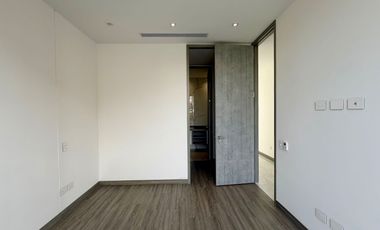 Extraordinario apartamento en Monaco con 162 m2 en primer piso con 3 alcobas y dos parqueaderos. Pinares. Pereira.