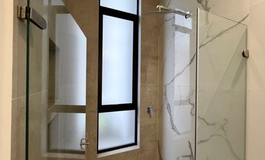 Extraordinario apartamento en Monaco con 162 m2 en primer piso con 3 alcobas y dos parqueaderos. Pinares. Pereira.