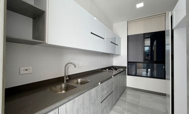 Extraordinario apartamento en Monaco con 162 m2 en primer piso con 3 alcobas y dos parqueaderos. Pinares. Pereira.