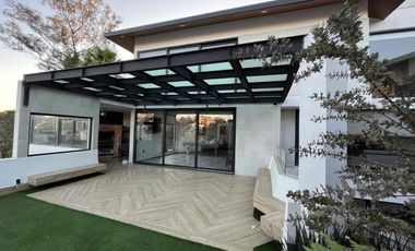 Dos casas remodeladas independientes/ Gran vista/ Magnífica inversión, vive y genera rentas/