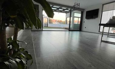 Dos casas remodeladas independientes/ Gran vista/ Magnífica inversión, vive y genera rentas/