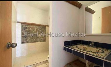 CASA EN VENTA EN PEÑUELAS