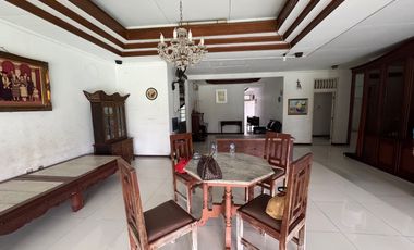 SUKA RUMAH VINTAGE CLASSIC GAYA JAWA DENGAN LINGKUNGAN ASRI & NYAMAN? INI COCOK BUAT ANDA DI JOGLO JAKARTA BARAT