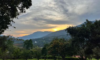 VENTA DE FINCA EN BARBOSA ANTIOQUIA.