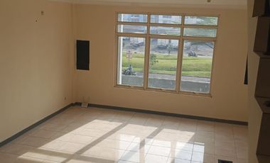 Di jual ruko siap huni 3 lantai di symphoni harapan indah bekasi barat