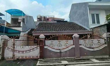 Rumah Bangunan Lama di Citra Garden 1 Hitung Tanah Di Bawah Harga NJOP Lokasi Strategis Dekat Kemana mana