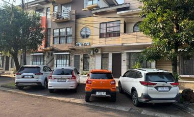 Disewakan Rp 30 Juta Town House Permata Hijau Lippo Karawaci No 818