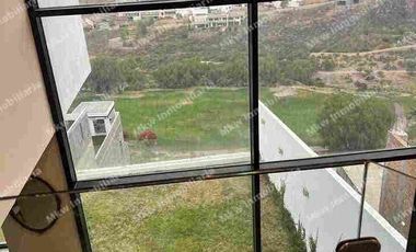 SE RENTA CASA AMUEBLADA EN CLUB DE GOLF LA LOMA