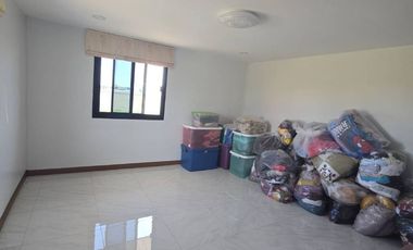This 2-storey detached house on a spacious 275.5 sq.wah land, only 10 minutes from Bangna-trad Road, offering the perfect set up for a Home office