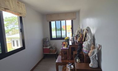 This 2-storey detached house on a spacious 275.5 sq.wah land, only 10 minutes from Bangna-trad Road, offering the perfect set up for a Home office