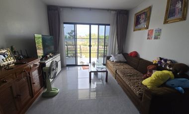 This 2-storey detached house on a spacious 275.5 sq.wah land, only 10 minutes from Bangna-trad Road, offering the perfect set up for a Home office