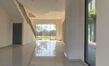 Ruko Genova Asya 3 Lantai Siap Pakai Lokasi Jakarta Garden City Cakung