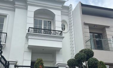 Rumah Siap Huni di Permata Buana, Uk 8X18m, 2.5 Lantai, Harga:6.9 M Nego