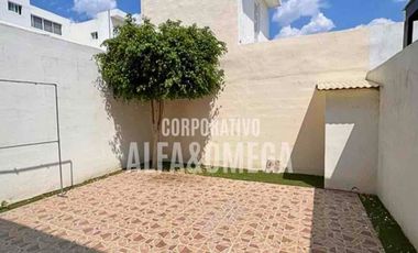 CASA EN RENTA EN PRIVADA AURACARIA
