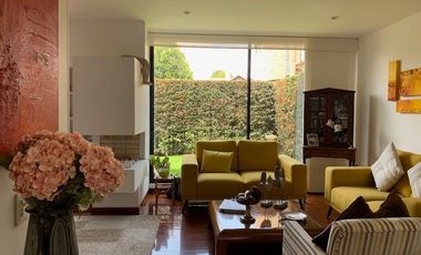 Casa en condominio con Club House entre Chía y Cajicá