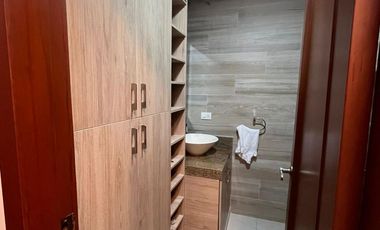 Suite Amoblada en la Carlos Julio Arosemena
